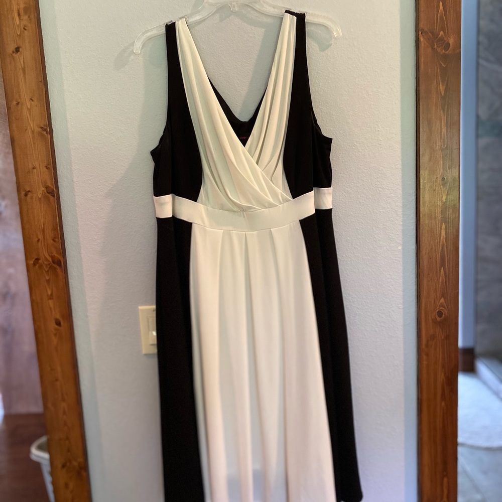 Never Enough by Iris Simms dress, 1X